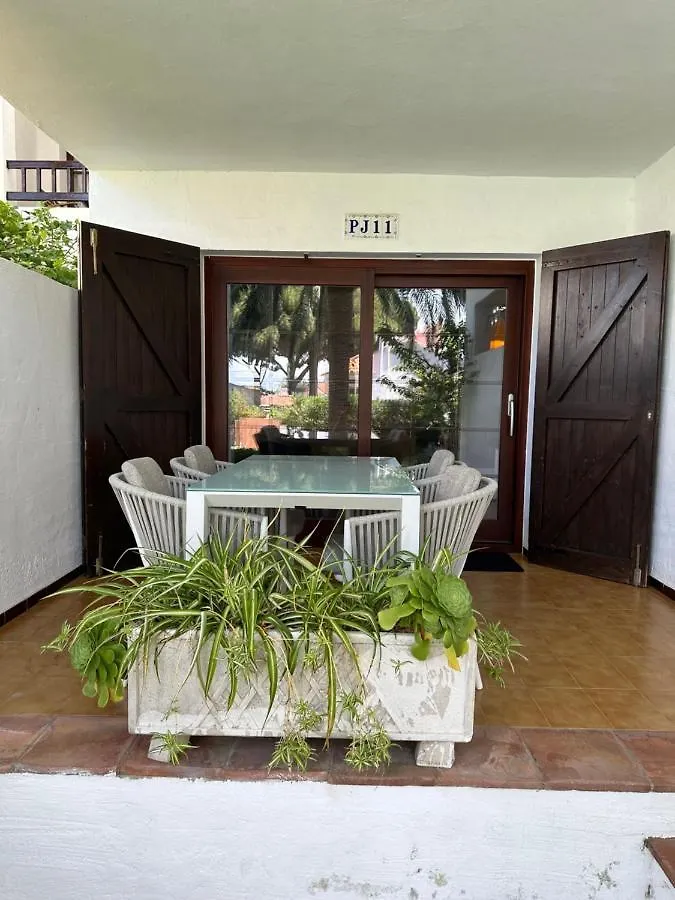 Pueblo Pinos Apartman L' Escala